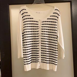 Buttoned Crew Neck Cardigan